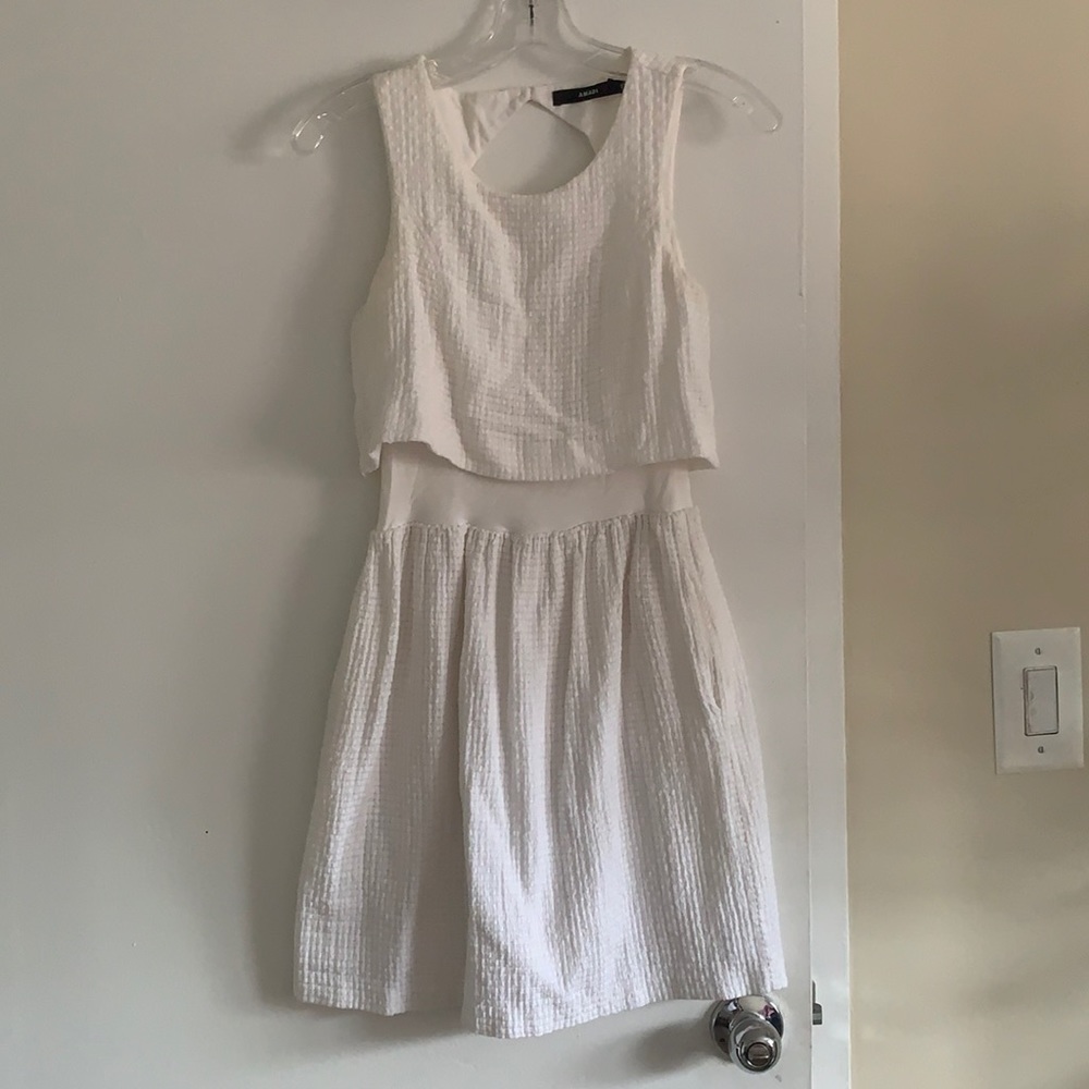 Anthropologie white dress w/ pockets